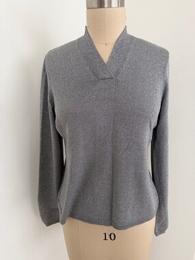Josephine Chaus Silver-Gray V-Neck Knit Sweater
